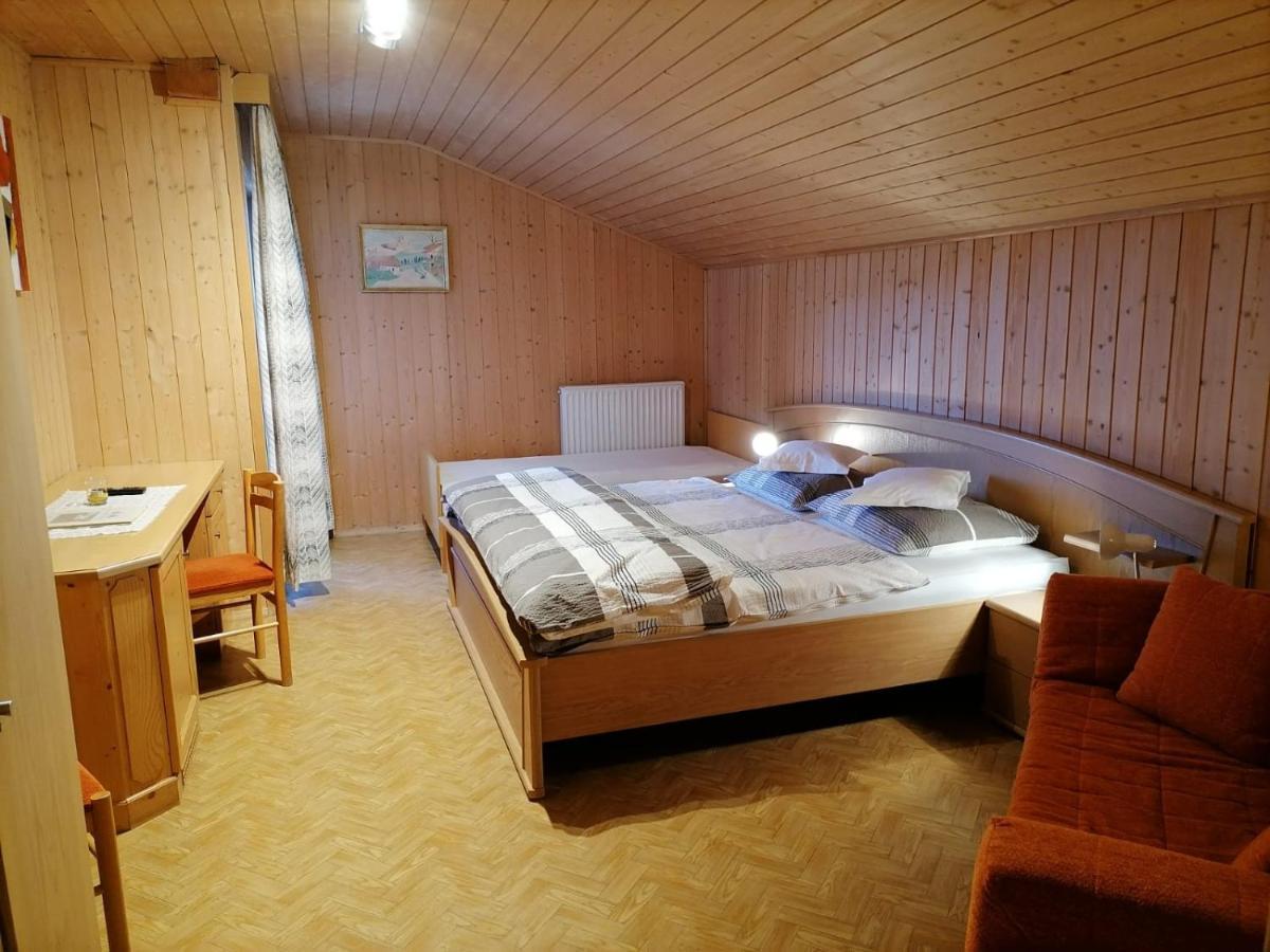 Gasthaus Oberkirn Schenna Extérieur photo